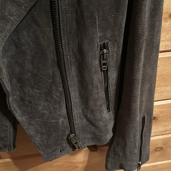 Leather Jacket - Picture 4 of 6